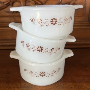 DYNAWARE PRY-O-REY 3 Daisy Personal Casserole Dish